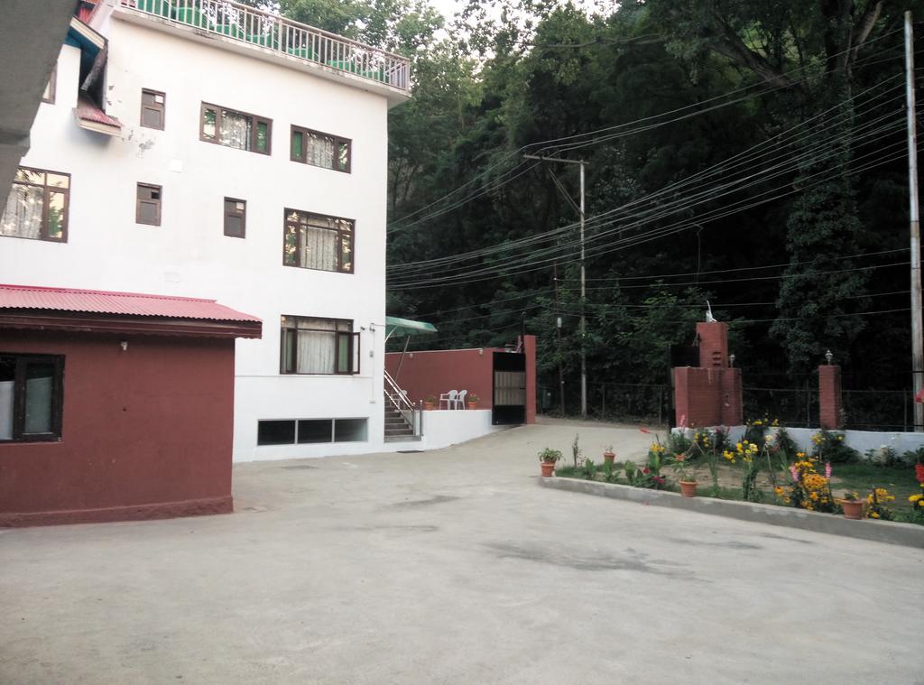 Hotel Grand Jigar Srīnagar Esterno foto