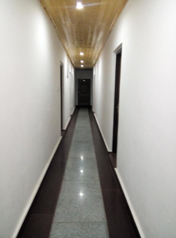 Hotel Grand Jigar Srīnagar Esterno foto