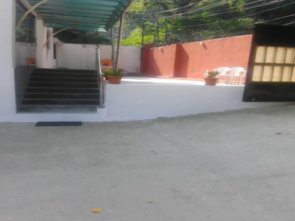 Hotel Grand Jigar Srīnagar Esterno foto